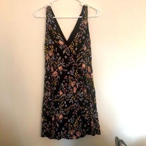 Floral black dress XS